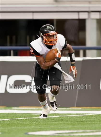 Thumbnail 2 in Cocoa vs. Skyline (Kirk Herbstreit National Kickoff Classic) photogallery.