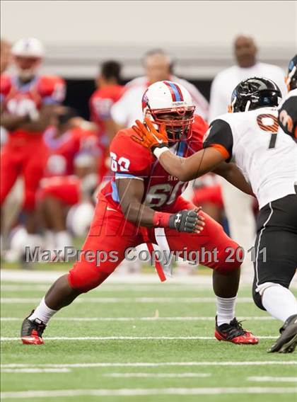 Thumbnail 2 in Cocoa vs. Skyline (Kirk Herbstreit National Kickoff Classic) photogallery.