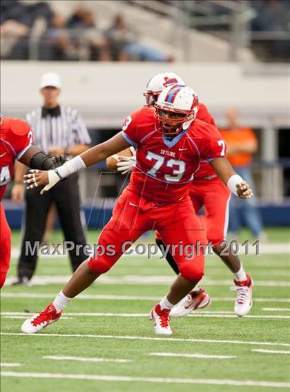 Thumbnail 1 in Cocoa vs. Skyline (Kirk Herbstreit National Kickoff Classic) photogallery.