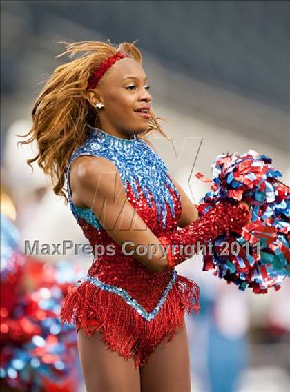 Thumbnail 1 in Cocoa vs. Skyline (Kirk Herbstreit National Kickoff Classic) photogallery.