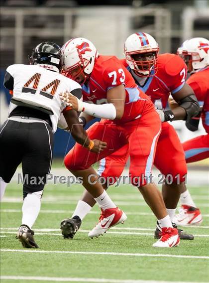 Thumbnail 3 in Cocoa vs. Skyline (Kirk Herbstreit National Kickoff Classic) photogallery.