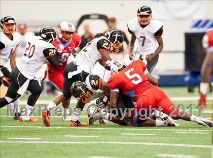 Thumbnail 2 in Cocoa vs. Skyline (Kirk Herbstreit National Kickoff Classic) photogallery.
