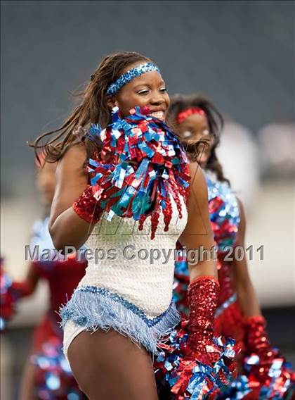 Thumbnail 1 in Cocoa vs. Skyline (Kirk Herbstreit National Kickoff Classic) photogallery.