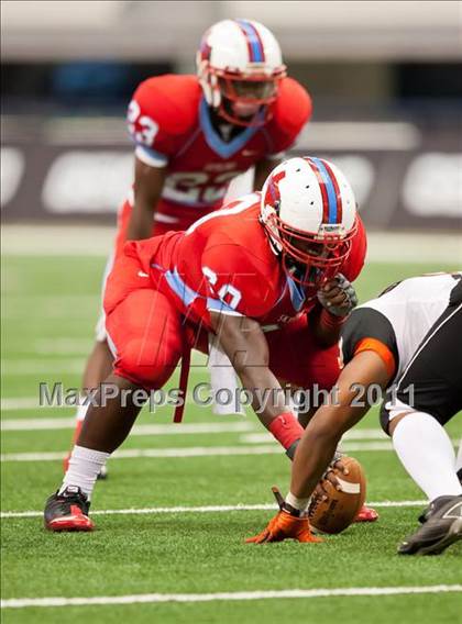 Thumbnail 1 in Cocoa vs. Skyline (Kirk Herbstreit National Kickoff Classic) photogallery.