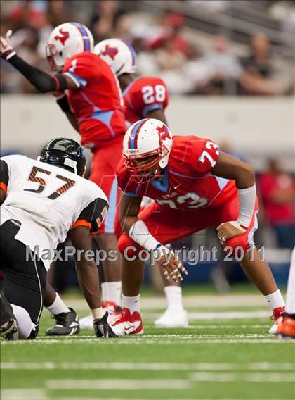 Thumbnail 1 in Cocoa vs. Skyline (Kirk Herbstreit National Kickoff Classic) photogallery.