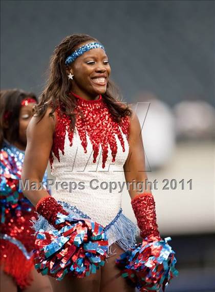 Thumbnail 2 in Cocoa vs. Skyline (Kirk Herbstreit National Kickoff Classic) photogallery.