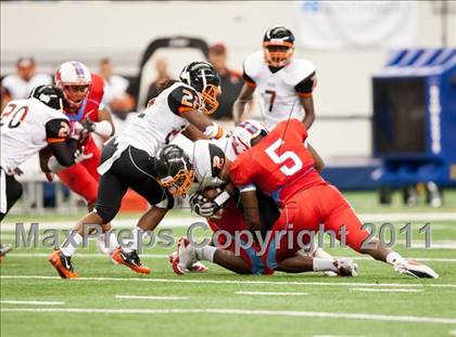 Thumbnail 1 in Cocoa vs. Skyline (Kirk Herbstreit National Kickoff Classic) photogallery.