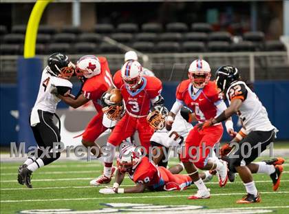 Thumbnail 2 in Cocoa vs. Skyline (Kirk Herbstreit National Kickoff Classic) photogallery.