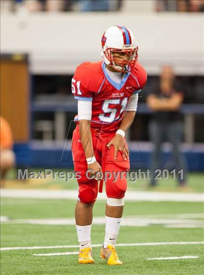 Thumbnail 3 in Cocoa vs. Skyline (Kirk Herbstreit National Kickoff Classic) photogallery.