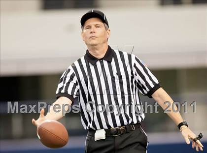 Thumbnail 3 in Cocoa vs. Skyline (Kirk Herbstreit National Kickoff Classic) photogallery.