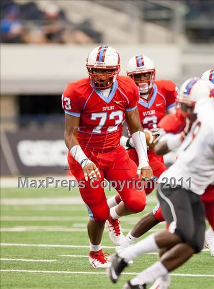 Thumbnail 2 in Cocoa vs. Skyline (Kirk Herbstreit National Kickoff Classic) photogallery.