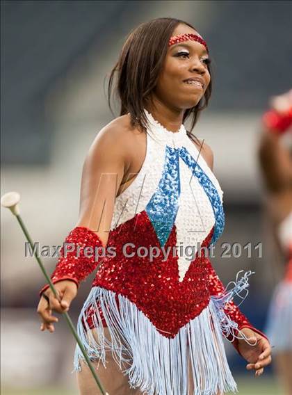 Thumbnail 2 in Cocoa vs. Skyline (Kirk Herbstreit National Kickoff Classic) photogallery.