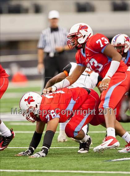 Thumbnail 1 in Cocoa vs. Skyline (Kirk Herbstreit National Kickoff Classic) photogallery.