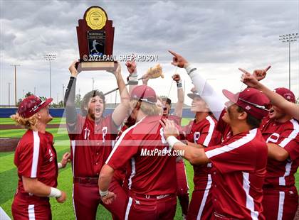 Thumbnail 2 in Holy Family vs. Ponderosa (CHSAA 5A Final #2) photogallery.