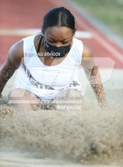 Thumbnail 2 in Ledyard @ Stonington photogallery.