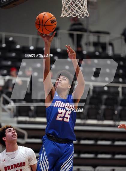 Thumbnail 3 in Moore @ Mustang photogallery.