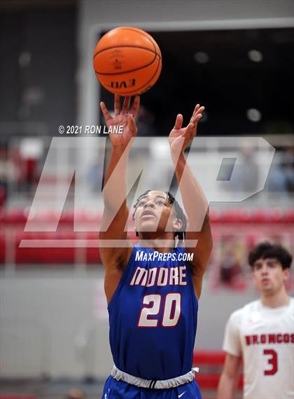 Thumbnail 3 in Moore @ Mustang photogallery.