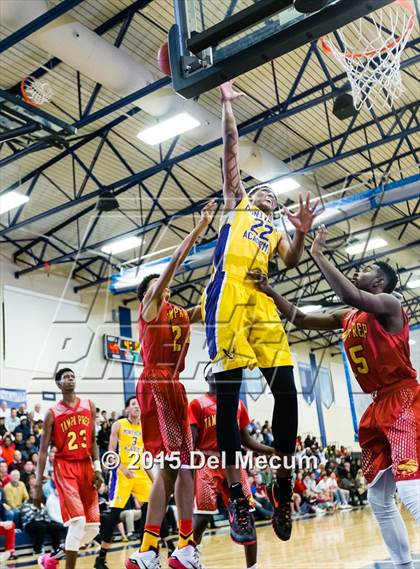 Thumbnail 2 in Montverde Academy vs. Tampa Prep photogallery.
