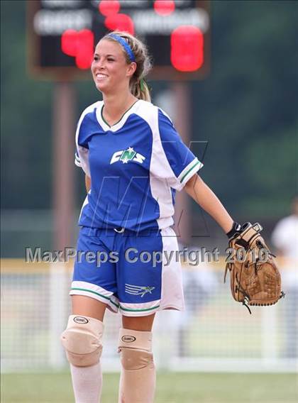 Thumbnail 1 in Bay Shore v. Cicero-North Syracuse (NYSPHSAA Class AA Final) photogallery.