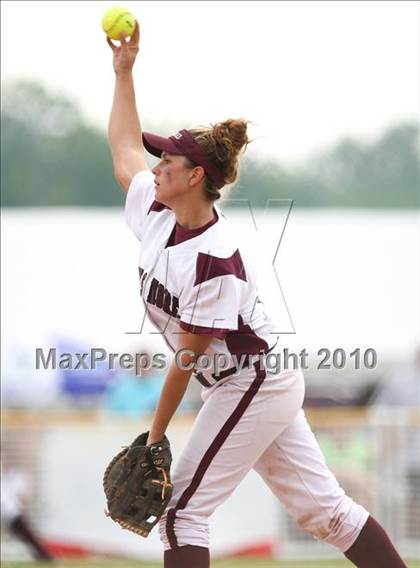Thumbnail 1 in Bay Shore v. Cicero-North Syracuse (NYSPHSAA Class AA Final) photogallery.