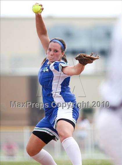 Thumbnail 3 in Bay Shore v. Cicero-North Syracuse (NYSPHSAA Class AA Final) photogallery.