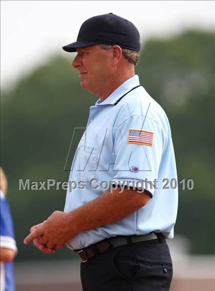 Thumbnail 3 in Bay Shore v. Cicero-North Syracuse (NYSPHSAA Class AA Final) photogallery.