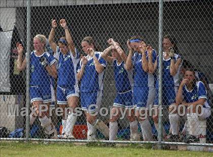 Thumbnail 3 in Bay Shore v. Cicero-North Syracuse (NYSPHSAA Class AA Final) photogallery.