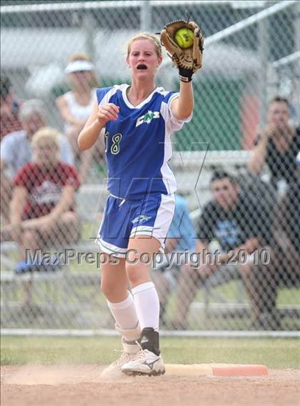 Thumbnail 1 in Bay Shore v. Cicero-North Syracuse (NYSPHSAA Class AA Final) photogallery.