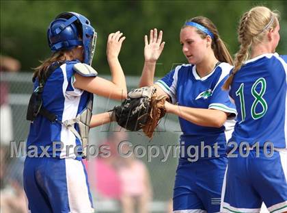 Thumbnail 3 in Bay Shore v. Cicero-North Syracuse (NYSPHSAA Class AA Final) photogallery.