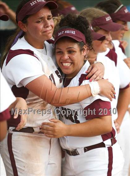 Thumbnail 3 in Bay Shore v. Cicero-North Syracuse (NYSPHSAA Class AA Final) photogallery.