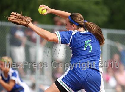 Thumbnail 2 in Bay Shore v. Cicero-North Syracuse (NYSPHSAA Class AA Final) photogallery.