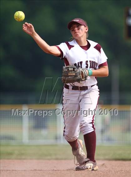 Thumbnail 2 in Bay Shore v. Cicero-North Syracuse (NYSPHSAA Class AA Final) photogallery.