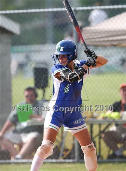 Thumbnail 2 in Bay Shore v. Cicero-North Syracuse (NYSPHSAA Class AA Final) photogallery.