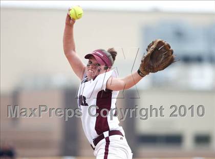 Thumbnail 3 in Bay Shore v. Cicero-North Syracuse (NYSPHSAA Class AA Final) photogallery.