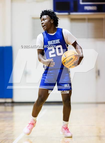 Thumbnail 3 in Riverside Christian Academy vs. Fayetteville Christian photogallery.