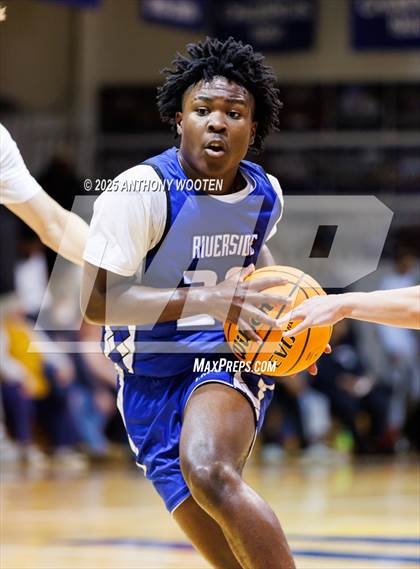 Thumbnail 2 in Riverside Christian Academy vs. Fayetteville Christian photogallery.