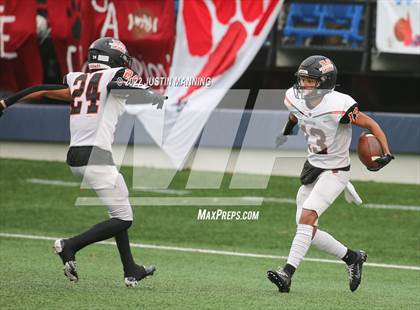 Thumbnail 3 in Harding Academy vs. Malvern (AAA 4A Final) photogallery.