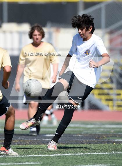 Thumbnail 2 in El Toro vs. Laguna Hills (Summer League) photogallery.