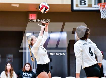 Thumbnail 2 in Brentwood Christian @ Hyde Park photogallery.