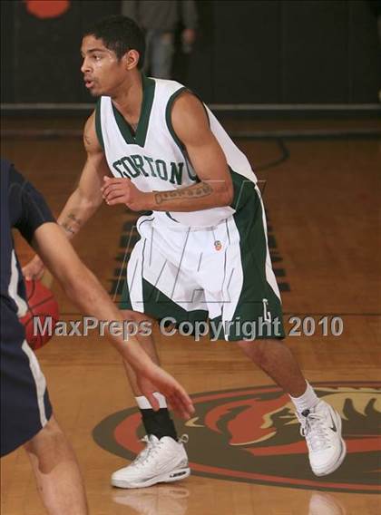 Thumbnail 2 in Poly Prep Country Day vs Gorton (Harry Jefferson Holiday Showcase) photogallery.