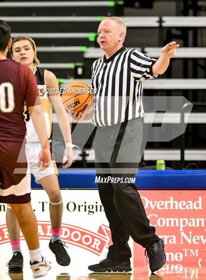 Thumbnail 1 in Pyramid Lake vs. Mineral County (NIAA 1A State Semifinals) photogallery.