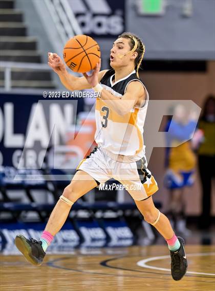 Thumbnail 2 in Pyramid Lake vs. Mineral County (NIAA 1A State Semifinals) photogallery.