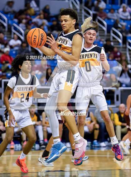 Thumbnail 1 in Pyramid Lake vs. Mineral County (NIAA 1A State Semifinals) photogallery.