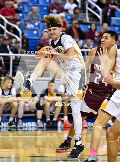 Thumbnail 3 in Pyramid Lake vs. Mineral County (NIAA 1A State Semifinals) photogallery.
