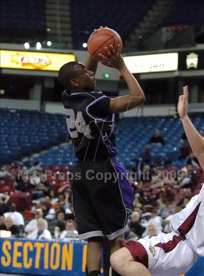 Thumbnail 3 in Franklin vs. Golden Valley (CIF SJS D1 Playoffs) photogallery.