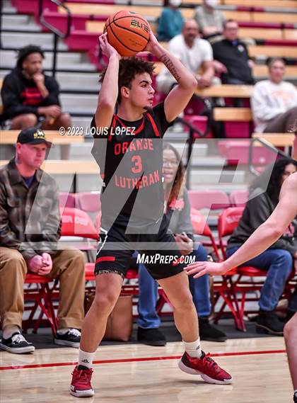 Thumbnail 2 in Orange Lutheran @ Mater Dei (Nike Extravaganza) photogallery.