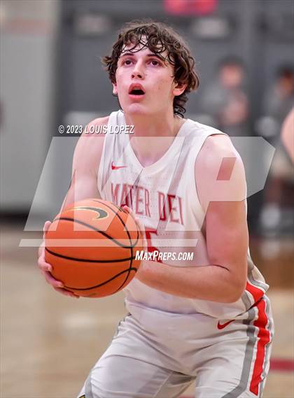 Thumbnail 1 in Orange Lutheran @ Mater Dei (Nike Extravaganza) photogallery.