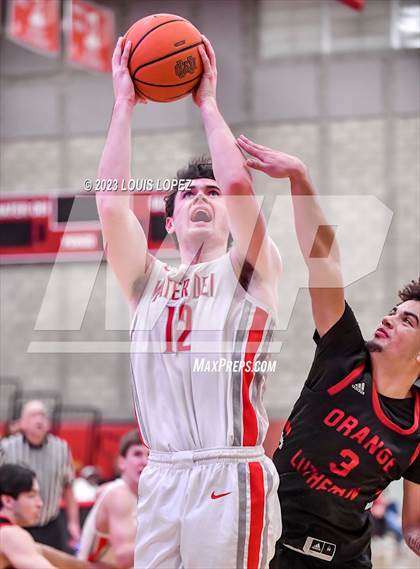 Thumbnail 1 in Orange Lutheran @ Mater Dei (Nike Extravaganza) photogallery.
