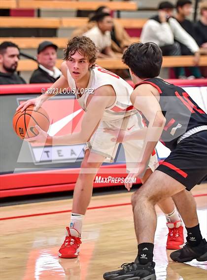 Thumbnail 1 in Orange Lutheran @ Mater Dei (Nike Extravaganza) photogallery.
