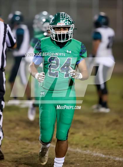 Thumbnail 1 in Mendota @ Highland (CIF-CS D4 Semifinal) photogallery.